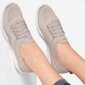 Skechers Newbury St Every Angle Slip On Sneakers in Taupe Women's 9.5